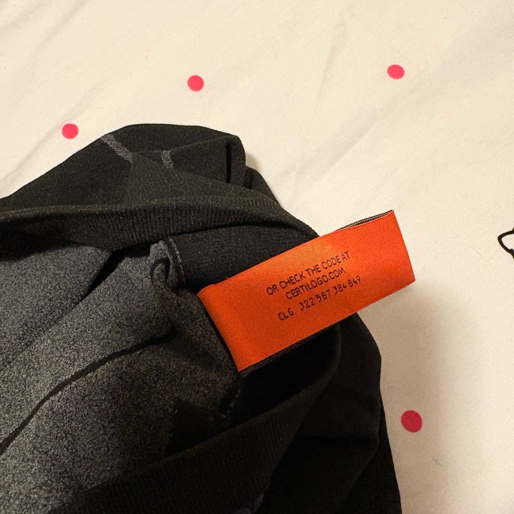 Heron Preston Black and Orange Apparel - Picture 5 of 6